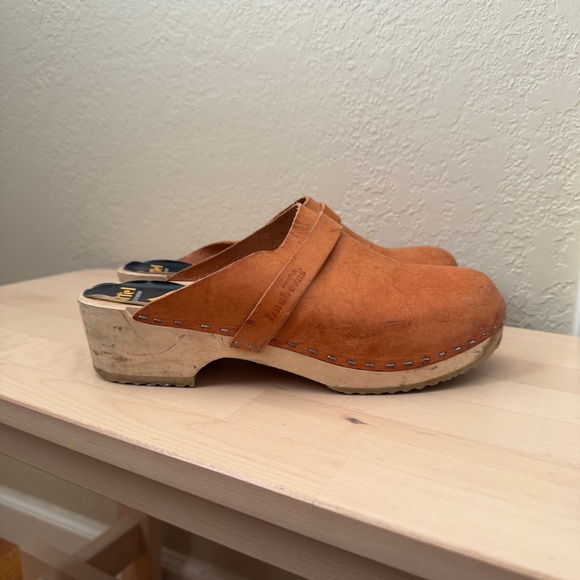 Swedish Hasbeens Shoes - EU 40 Swedish Hasbeens Tan Leather Mules